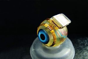 Имплантат Bio-Retina подарит зрение слепым с помощью лазера