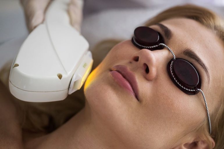 Фотоомоложение