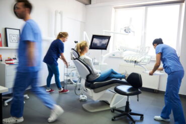 Как часто надо посещать стоматолога: практические советы
