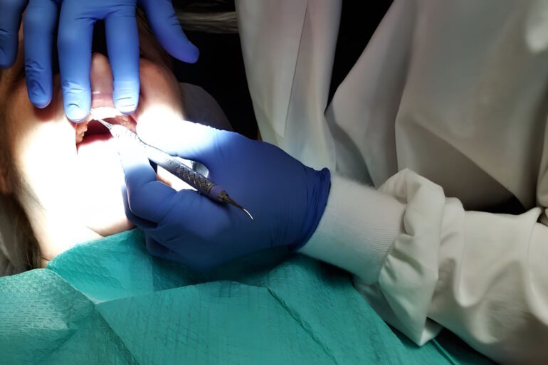 Почему больно когда удаляют зубной нерв даже с анестезией