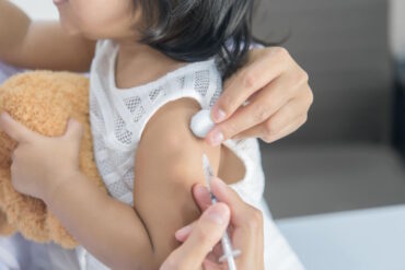 Прививка от коклюша детям